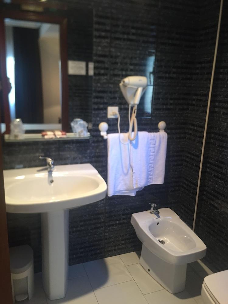 Hotel El Molinon Кангас-дель-Нарсеа Экстерьер фото